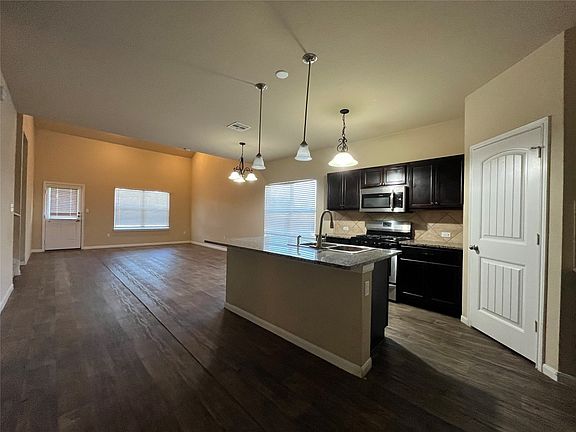 2nd image of 501 Cibolo Creek Dr #501