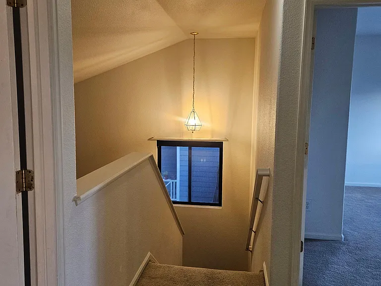 440 Andrew Dr — Photo 15