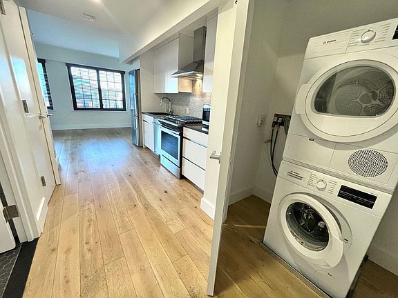 5th image of 504 Myrtle Ave APT 4G