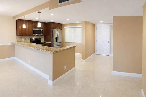 8020 Hampton Blvd #204 Photo 1