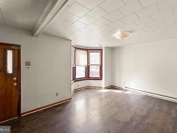 2nd image of 706 W King St