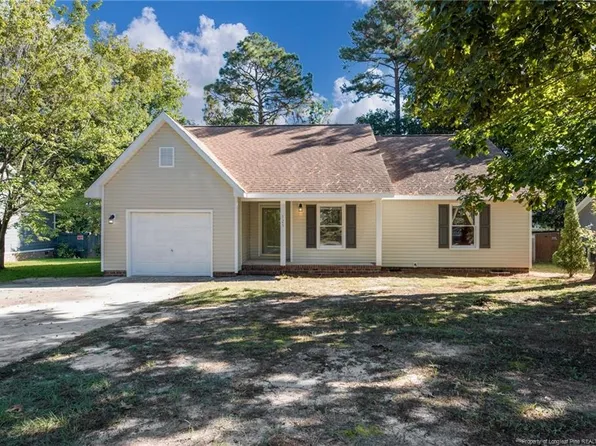 725 Sunny Crest Dr, Fayetteville, NC 28314
