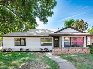 314 E 2nd St, Weatherford, TX 76086