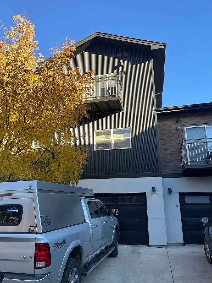 Beautiful Durango Townhome — Photo 2