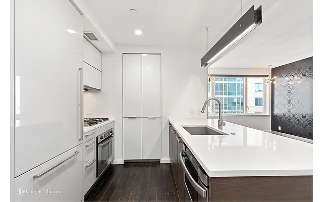 Rented by Douglas Elliman | media 3