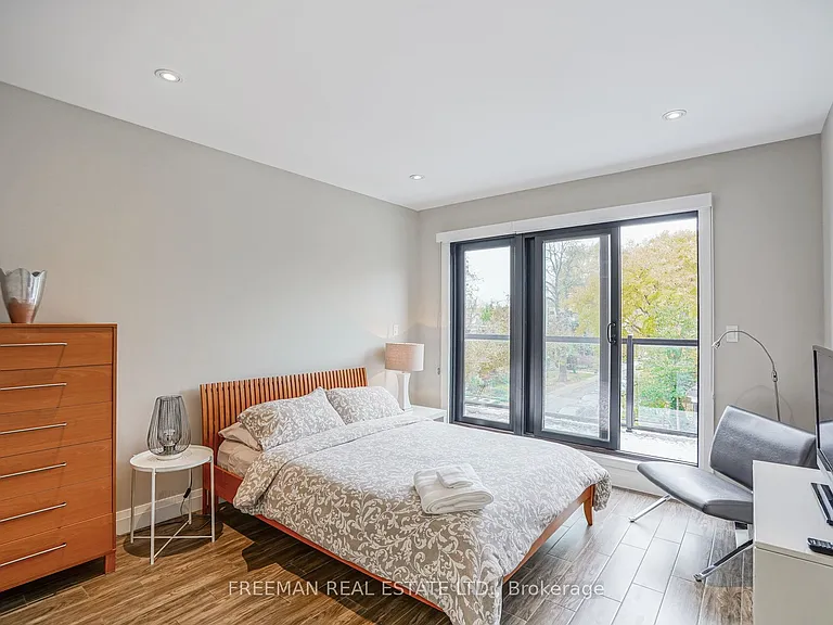 50 Russell St #2 — Photo 23