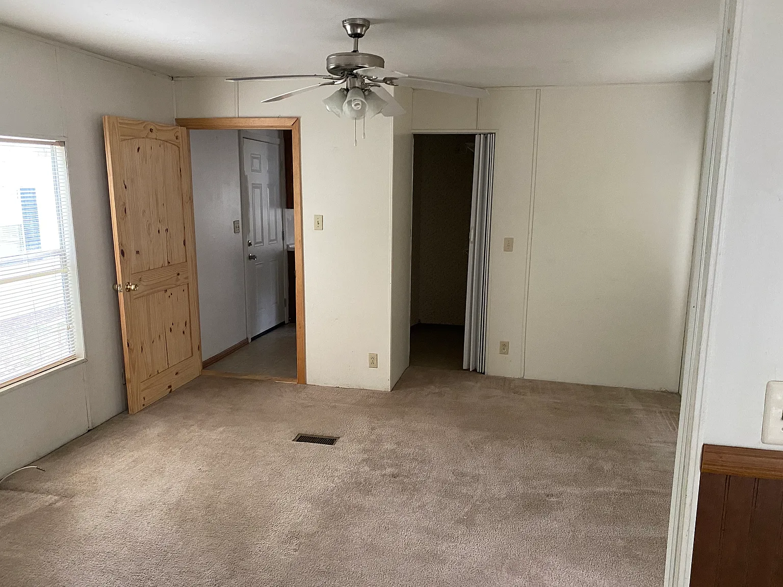 2 bed, $850 — Photo 2