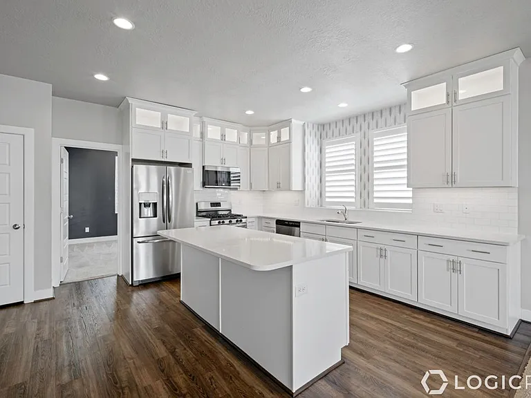 7862 S 5440 W — Photo 8