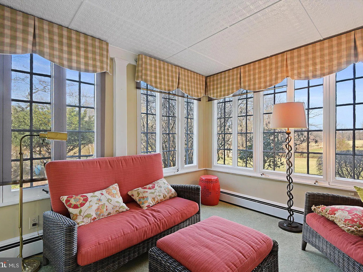 2 bed, 1.5 bath, 1624 sqft, $3,000 — Photo 3