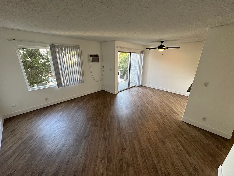 1234 N Edgemont — Photo 9