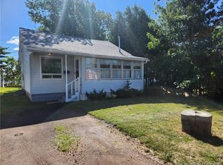 56 Airport St, Dieppe, NB E1A2G4