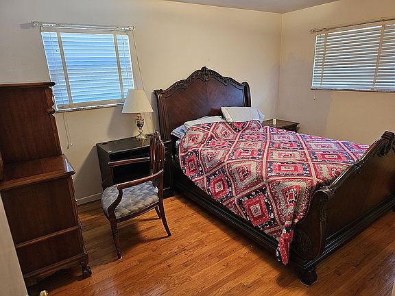 4th image of 2337 Bruno Ave