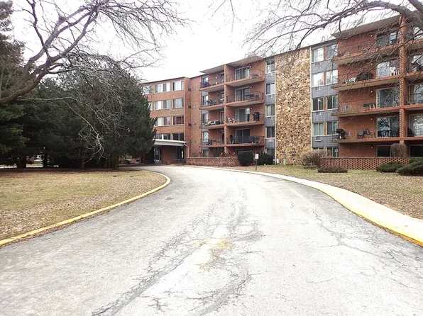 18 E Old Willow Rd APT 535N, Prospect Heights, IL 60070
