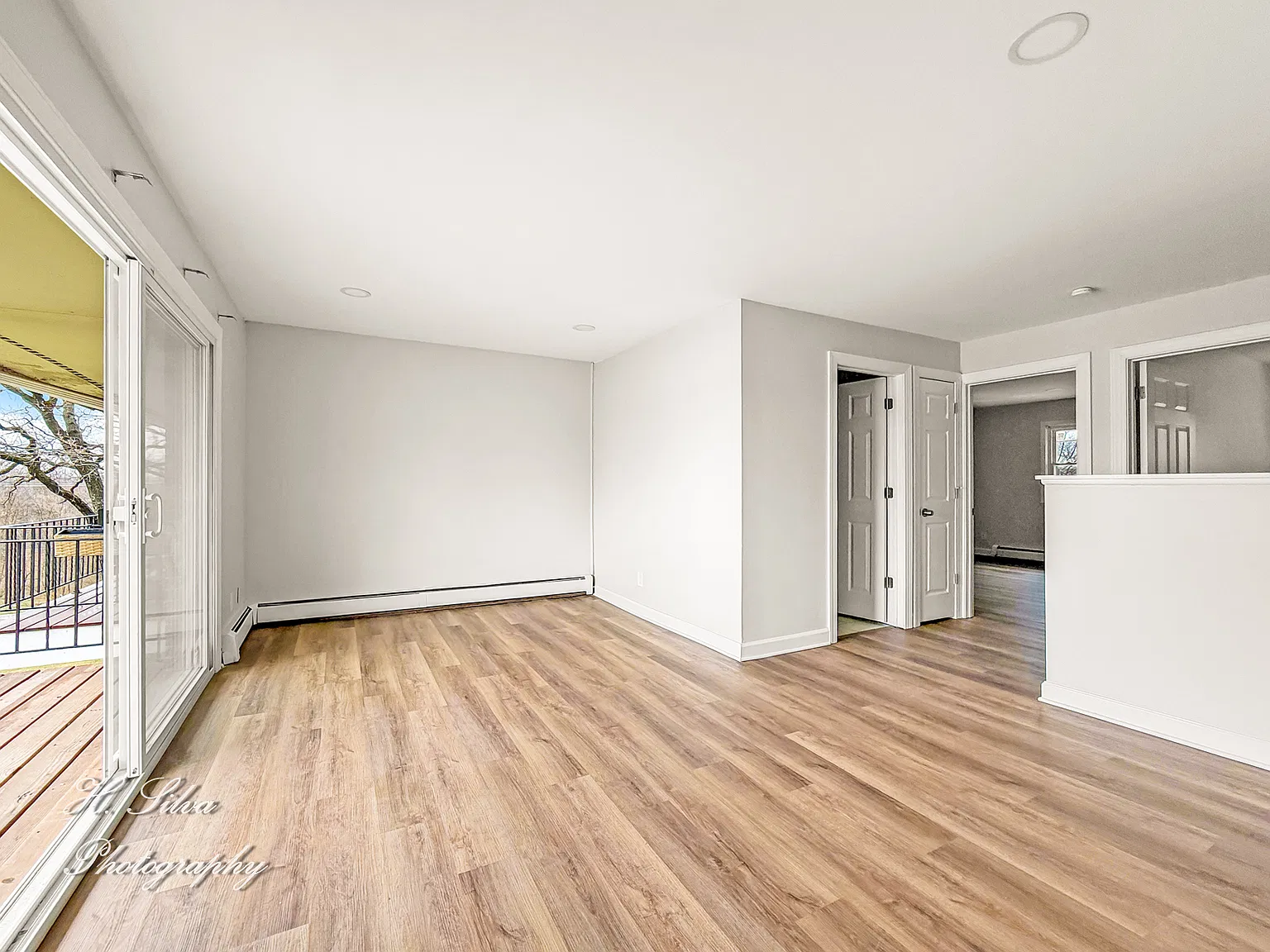 2 bed, 950 sqft, $1,600 — Photo 3