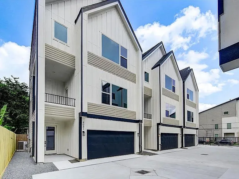 3 bed, 3.5 bath, 2151 sqft, $2,799 — Photo 4
