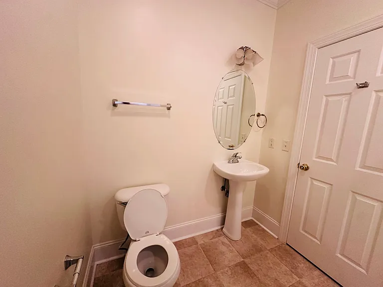 410 Alleghany St — Photo 6