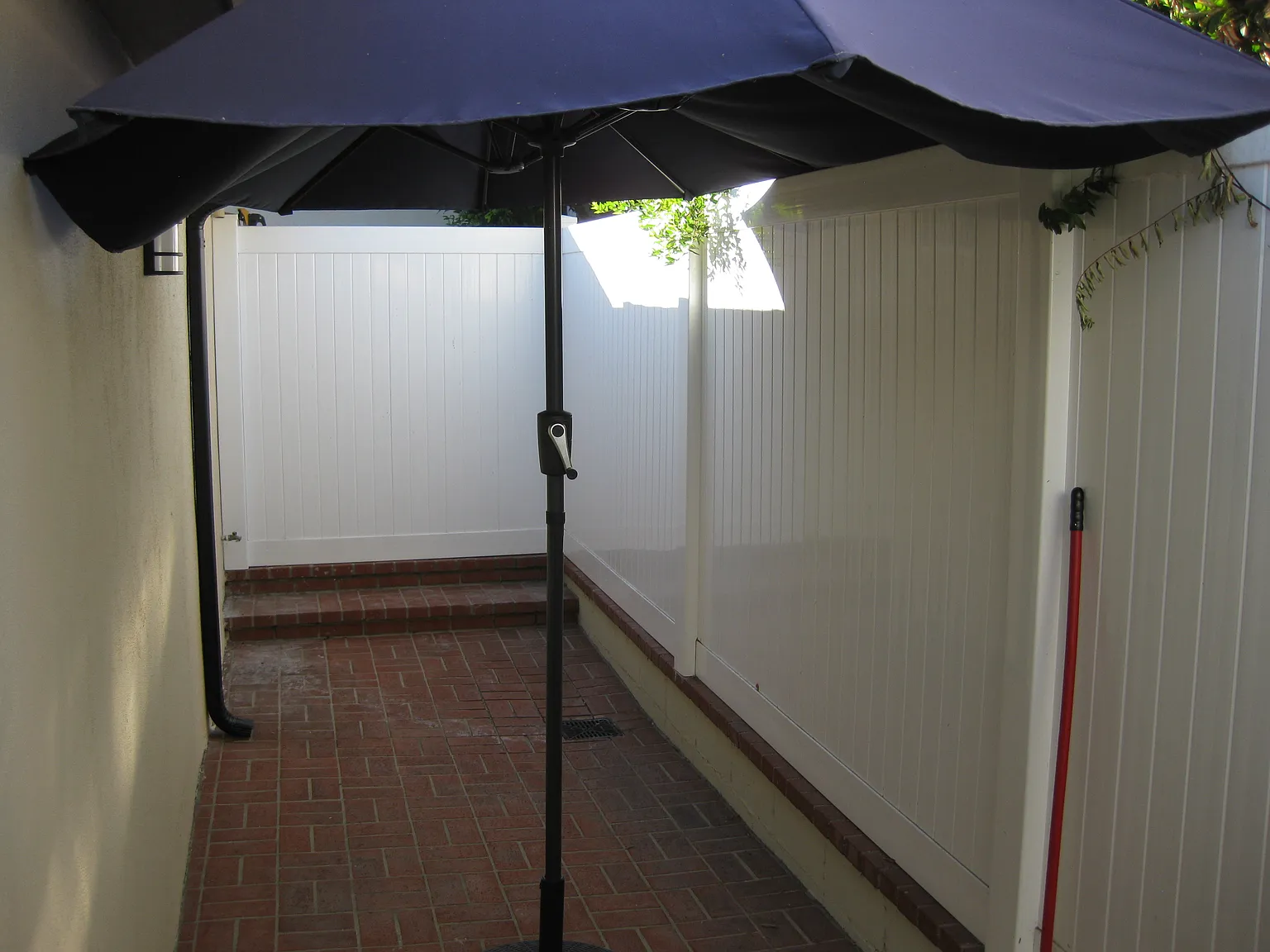 1 bed, 420 sqft, $2,200 — Photo 3