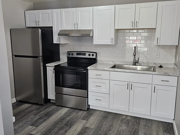 2324 Newton St #2324 — Photo 3