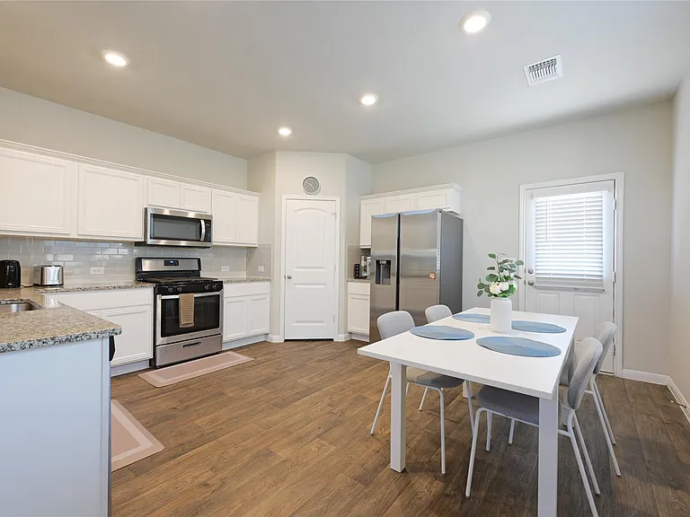 14008 Levy Ln — Photo 3