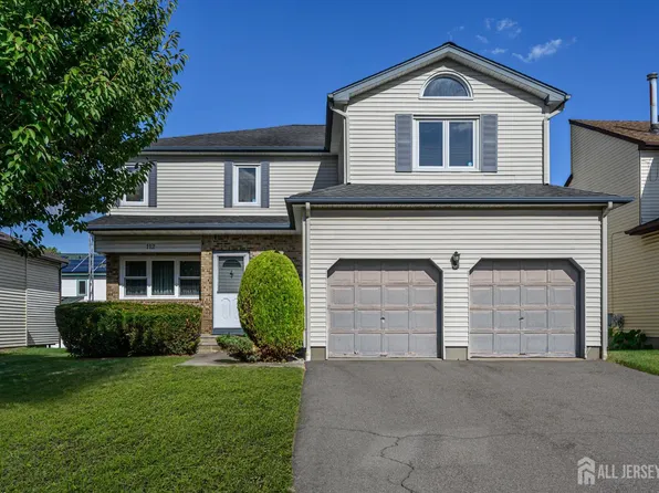 112 Apple Tree Ln, Union, NJ 07083