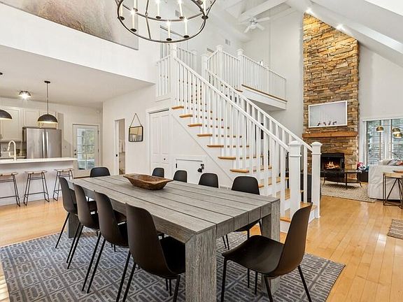 5th image of 9942 Cottage Ln