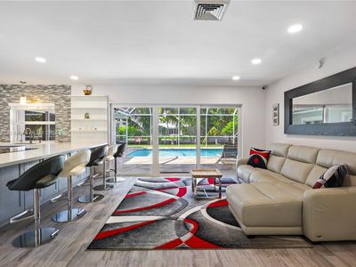 581 SE 12th St, Pompano Beach, FL, 33060