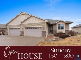 210 S Heritage Rd, Brandon, SD 57005