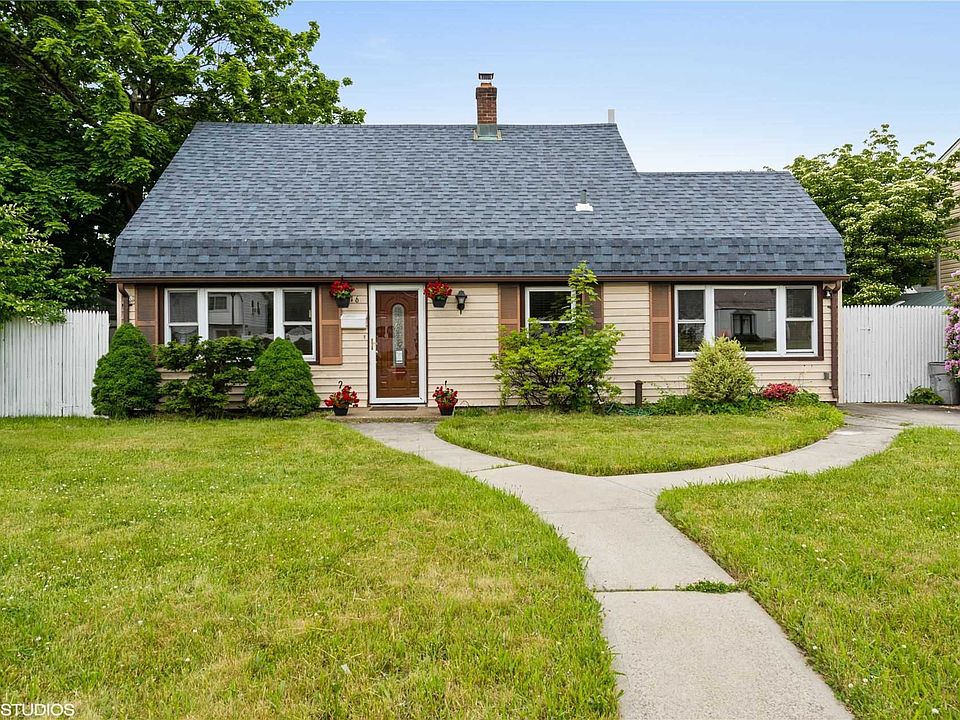 1st image of 16 Dogwood Ln