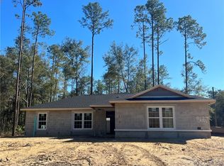 8667 N Stern Way, Citrus Springs, FL 34434