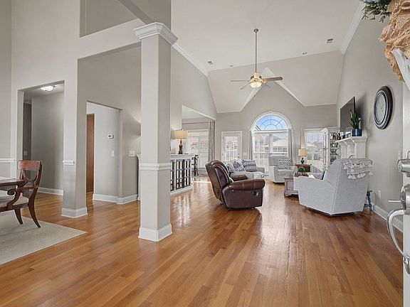 3rd image of 4106 Sheffield Ln