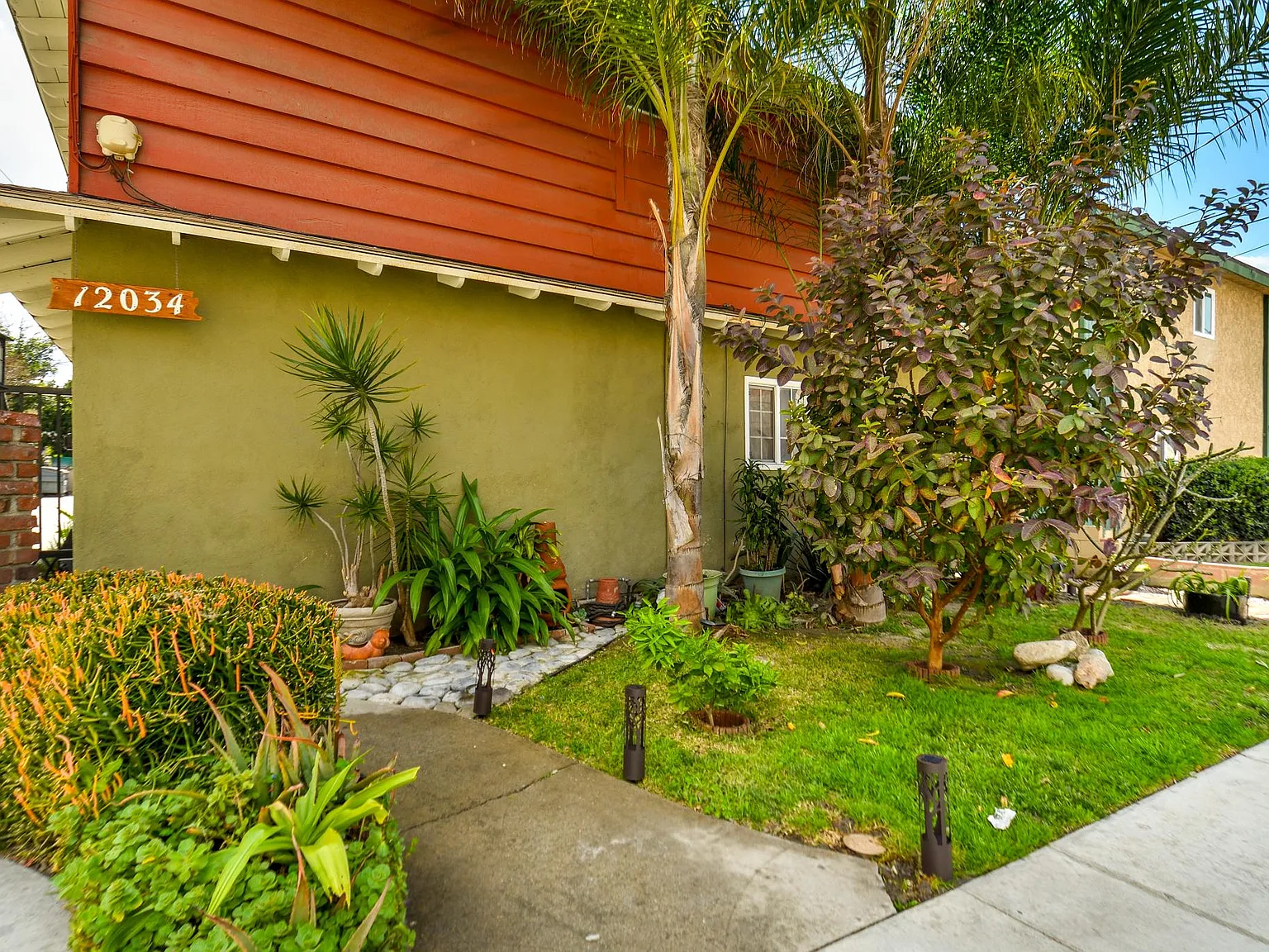 12034 Union St — Photo 3