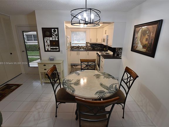 4th image of 2699 Dudley Dr E APT F
