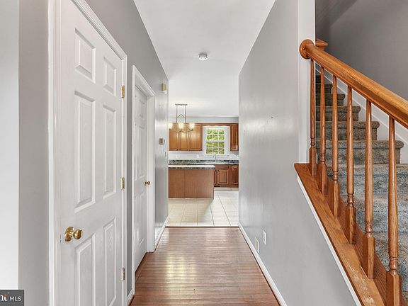 4th image of 21084 Rosebay St