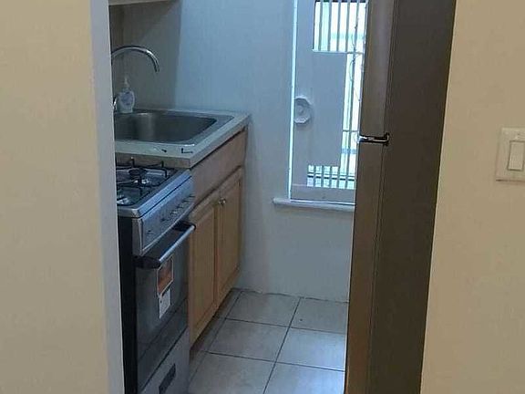 4th image of 247 New York Ave #15