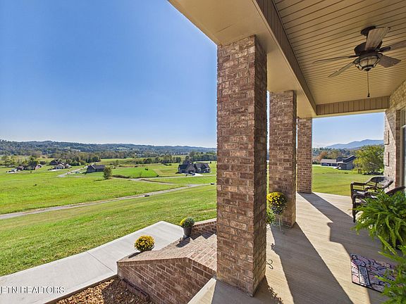 4th image of 115 Starling Ln
