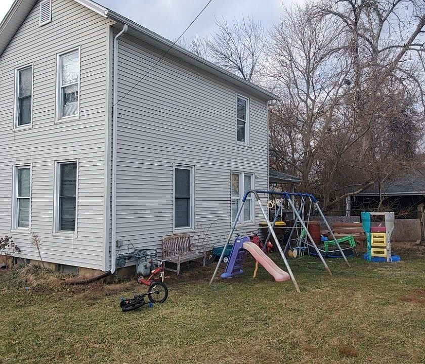 110112 E Frank St, Freeport, IL 61032 Zillow