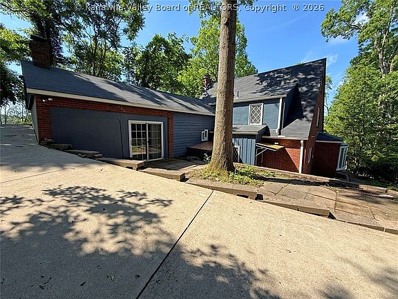 3rd image of 1116 Highland Rd