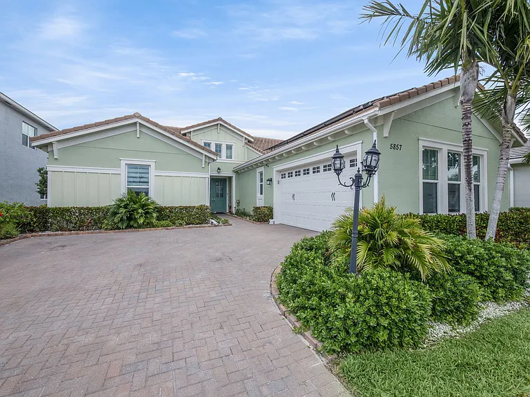 5857 Whippoorwill Cir — Photo 2