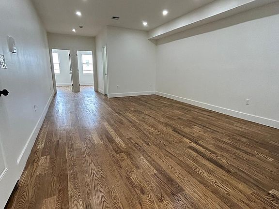 4th image of 12 Elm St Floor 3