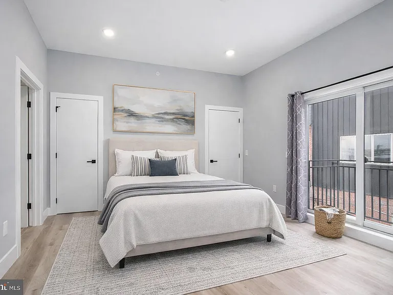 2323 E Cabot St #3 — Photo 10