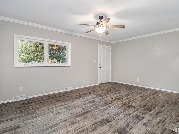 2nd image of 11781 Garden Ln