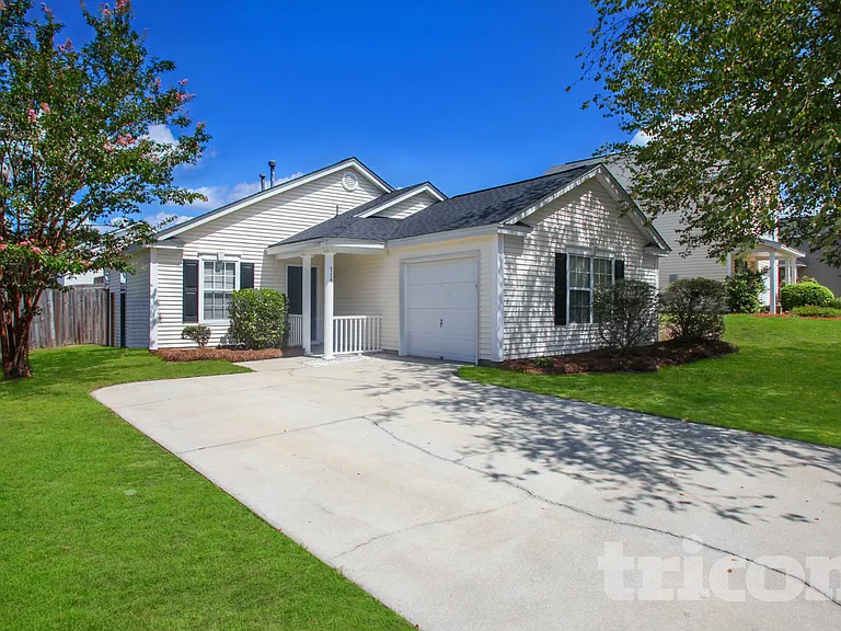 119 W Waverly Place Ct — Photo 1