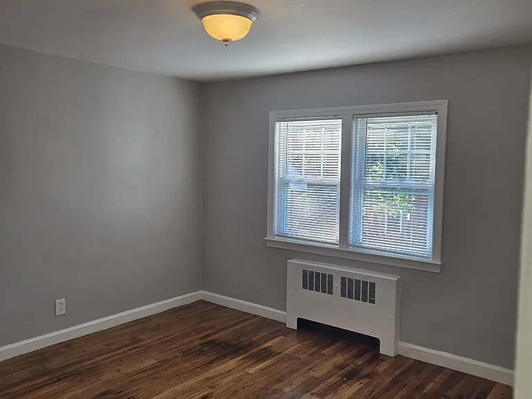Meadowbrook Apartments — Photo 6