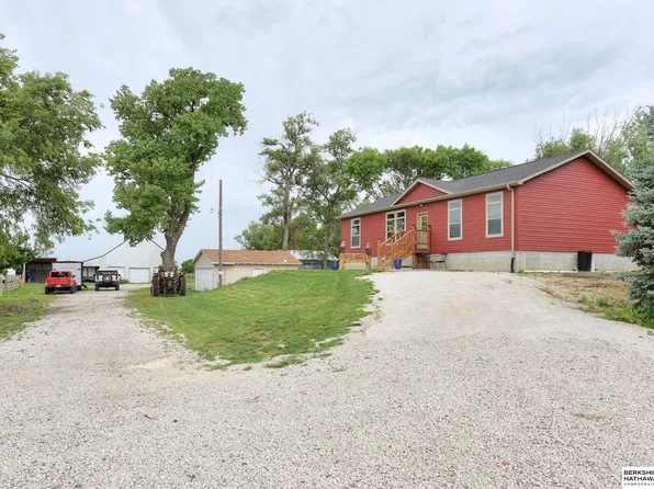 1059 S County Road 28, Fremont, NE 68025