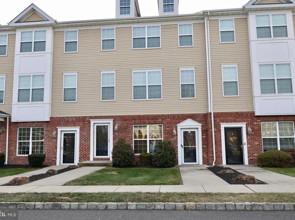 10 Canal Xing, Burlington, NJ 08016