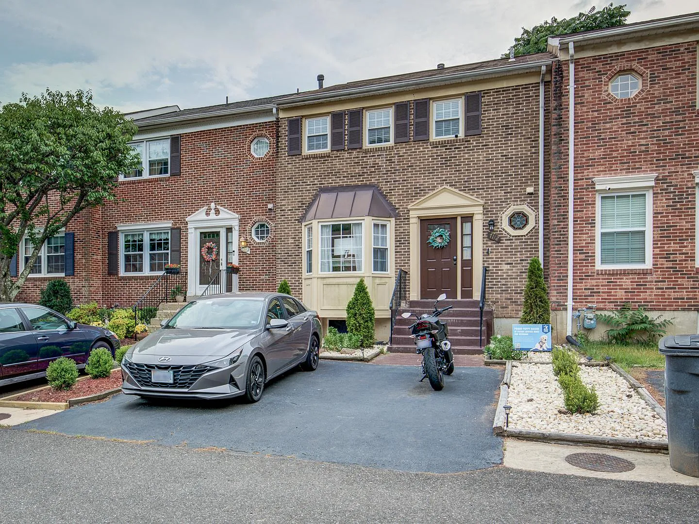 7112 Lake Cove Dr — Photo 2