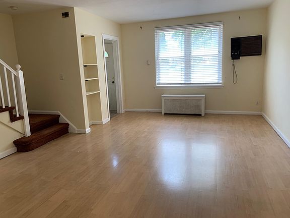 2nd image of 25327 86th Ave