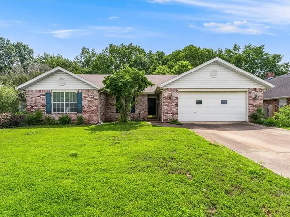 1843 Amelia Ln, Springdale, AR 72762