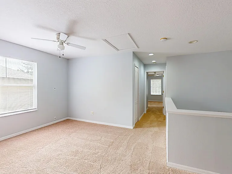 17531 Hugh Ln — Photo 12