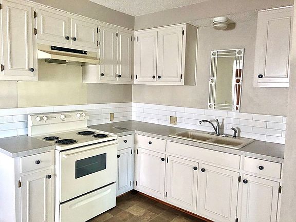  Rely remodeled kitchen 